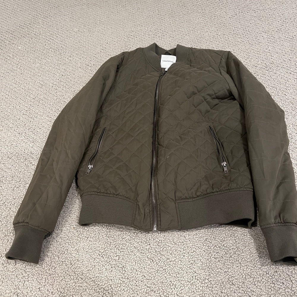 Thread & supply jacket